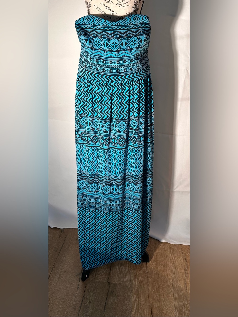 Strapless Enfocus Studio Turquoise and Black Smocked Maxi Skirt